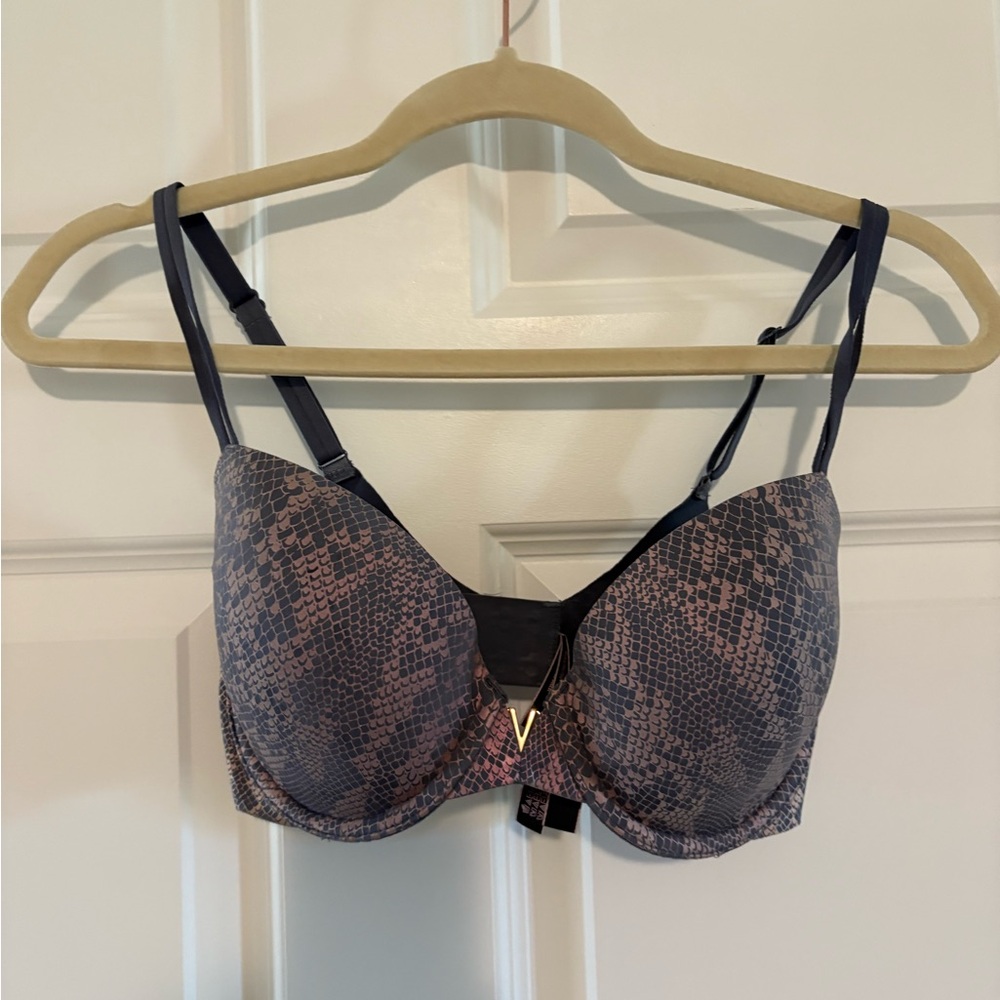 Victoria Secret lined Demi bra